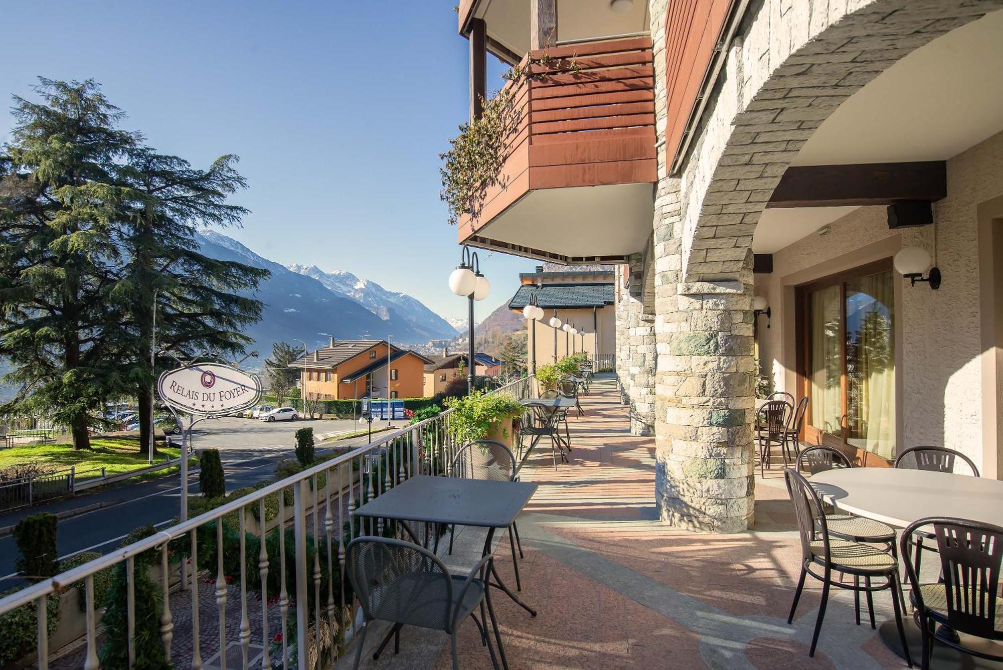 Hotel Relais Du Foyer Châtillon Exterior foto